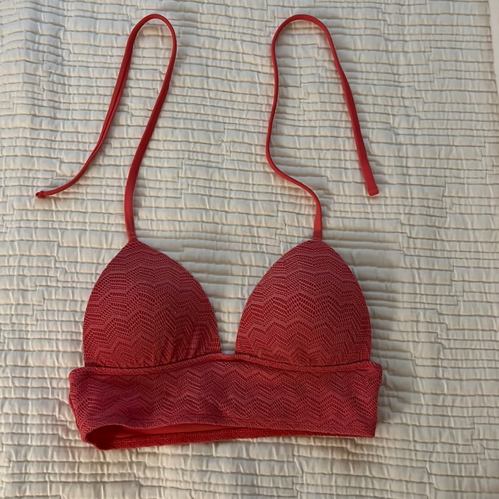 Pink bikini top
